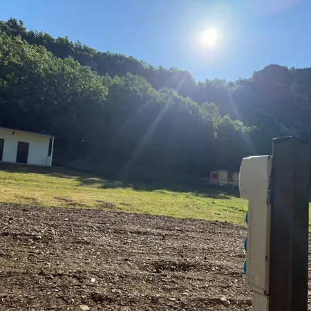 Camping-baven-toven Naturae مكان تخييم *