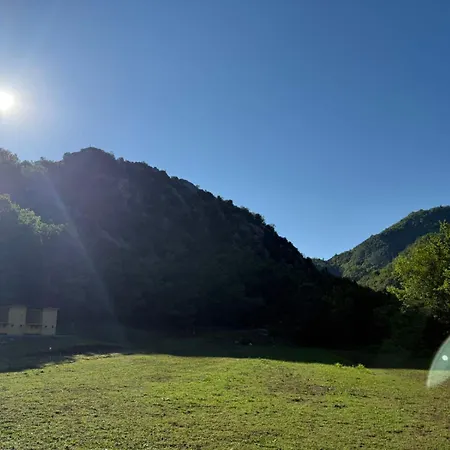 مكان تخييم Camping-baven-toven Naturae